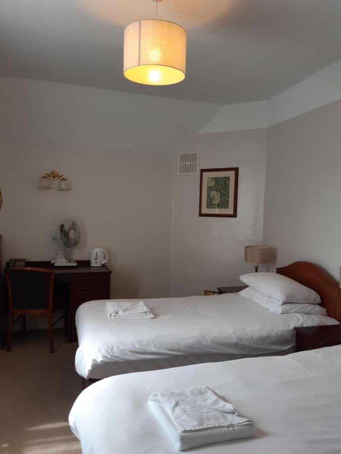 Crescent Hotel Лондон Экстерьер фото