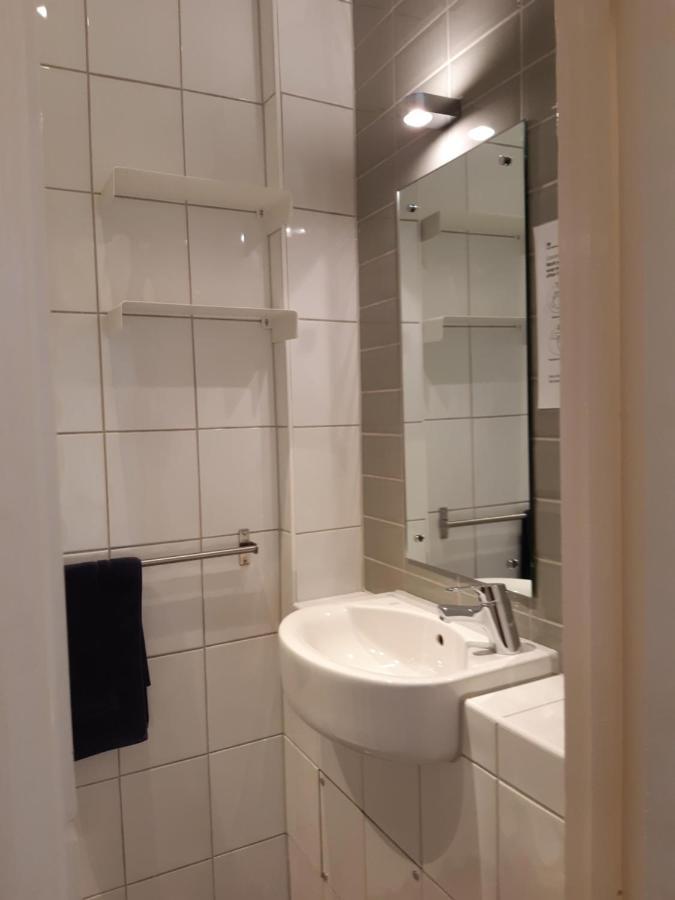 Crescent Hotel Лондон Экстерьер фото
