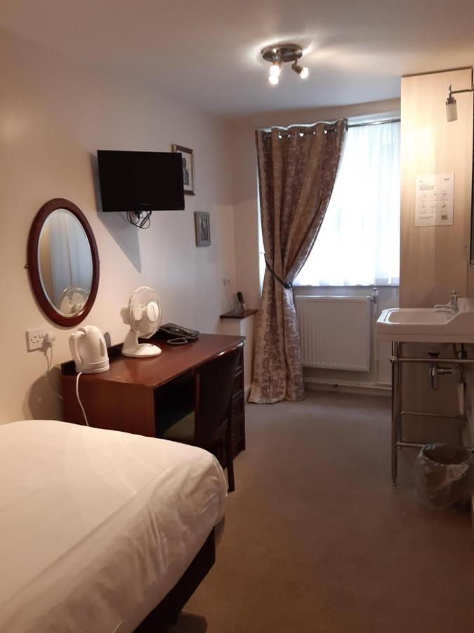 Crescent Hotel Лондон Экстерьер фото
