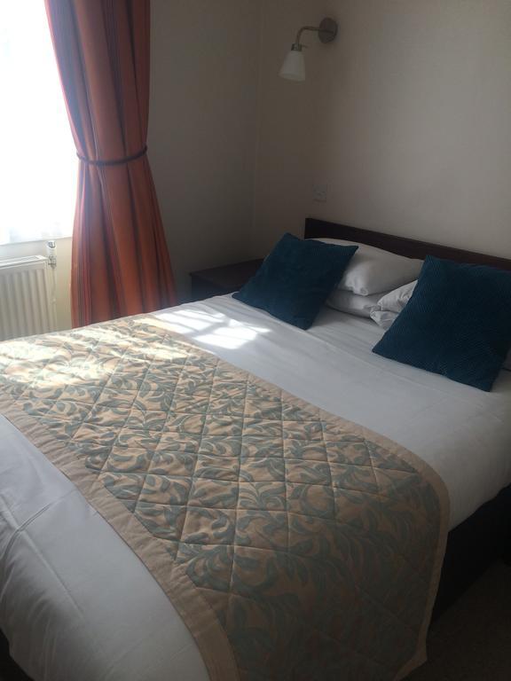 Crescent Hotel Лондон Экстерьер фото