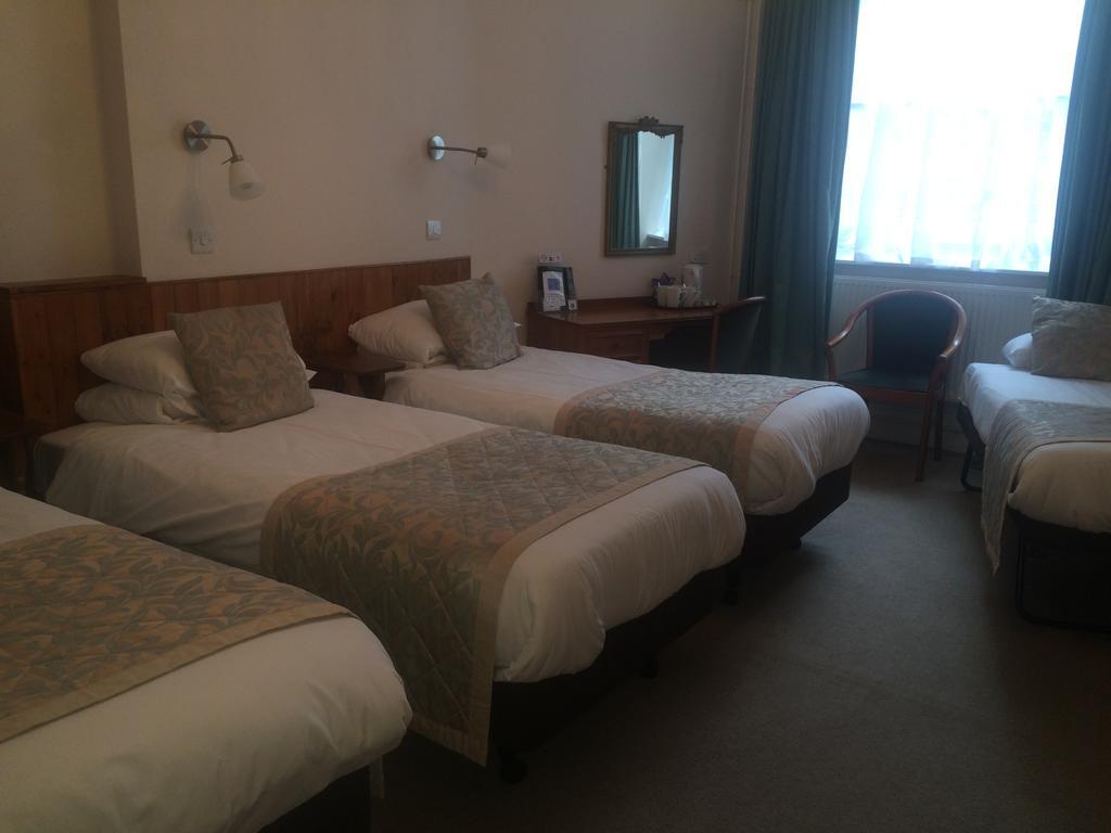 Crescent Hotel Лондон Экстерьер фото